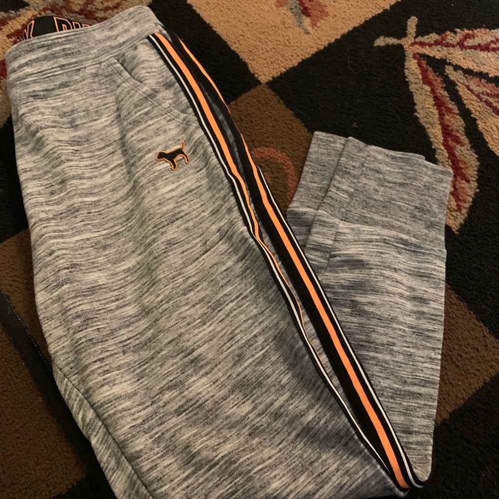 Victoria’s Secret pink yoga graylegging pants